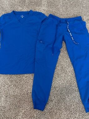 Med Couture Women  Royal Blue Scrub Set